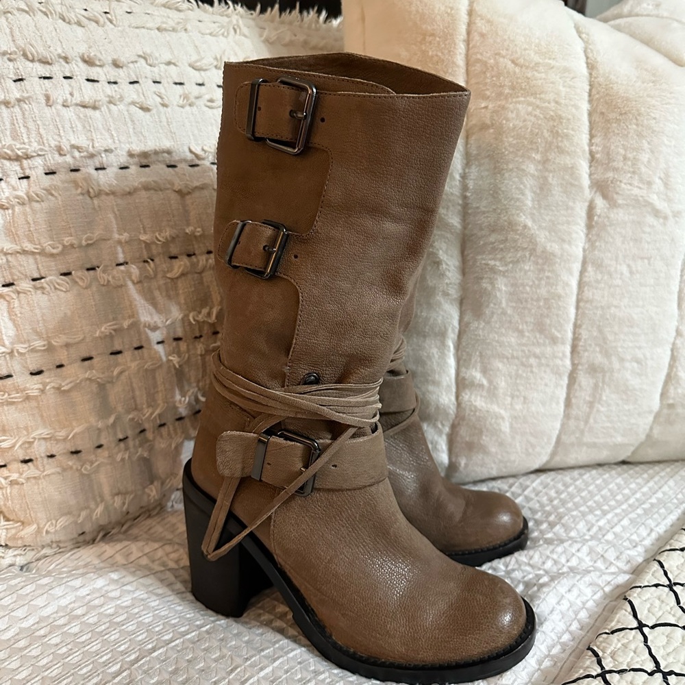 Vince Camuto Leather Boots - Picture 2 of 4